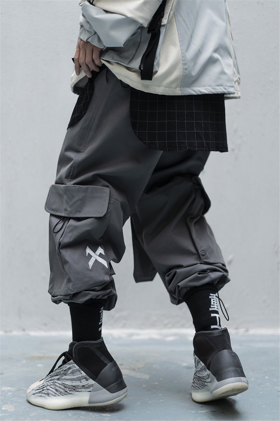 MULTI POCKET JOGGERS 2.0 - buy techwear clothing fashion scarlxrd store pants hoodies face mask vests aesthetic streetwear